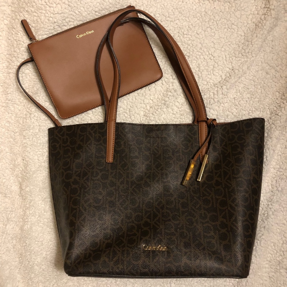 👜Calvin Klein Reversible Tote 👜